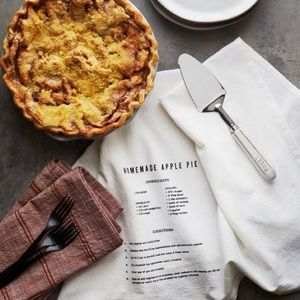 HEARTH AND HAND Magnolia Homemade Apple Pie Towel